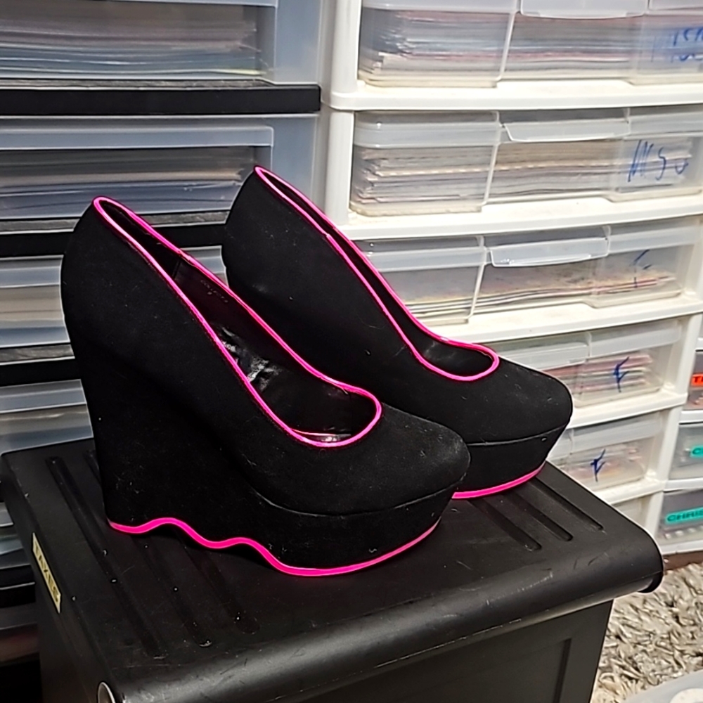 MACHI WEDGES